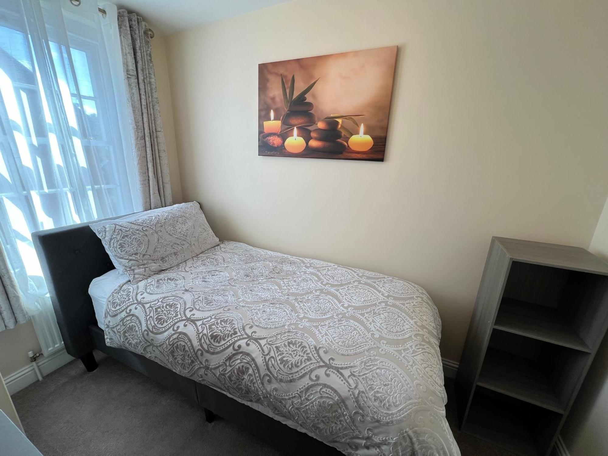 High Street Sanctuary- 2 Bd, Sleeps 4